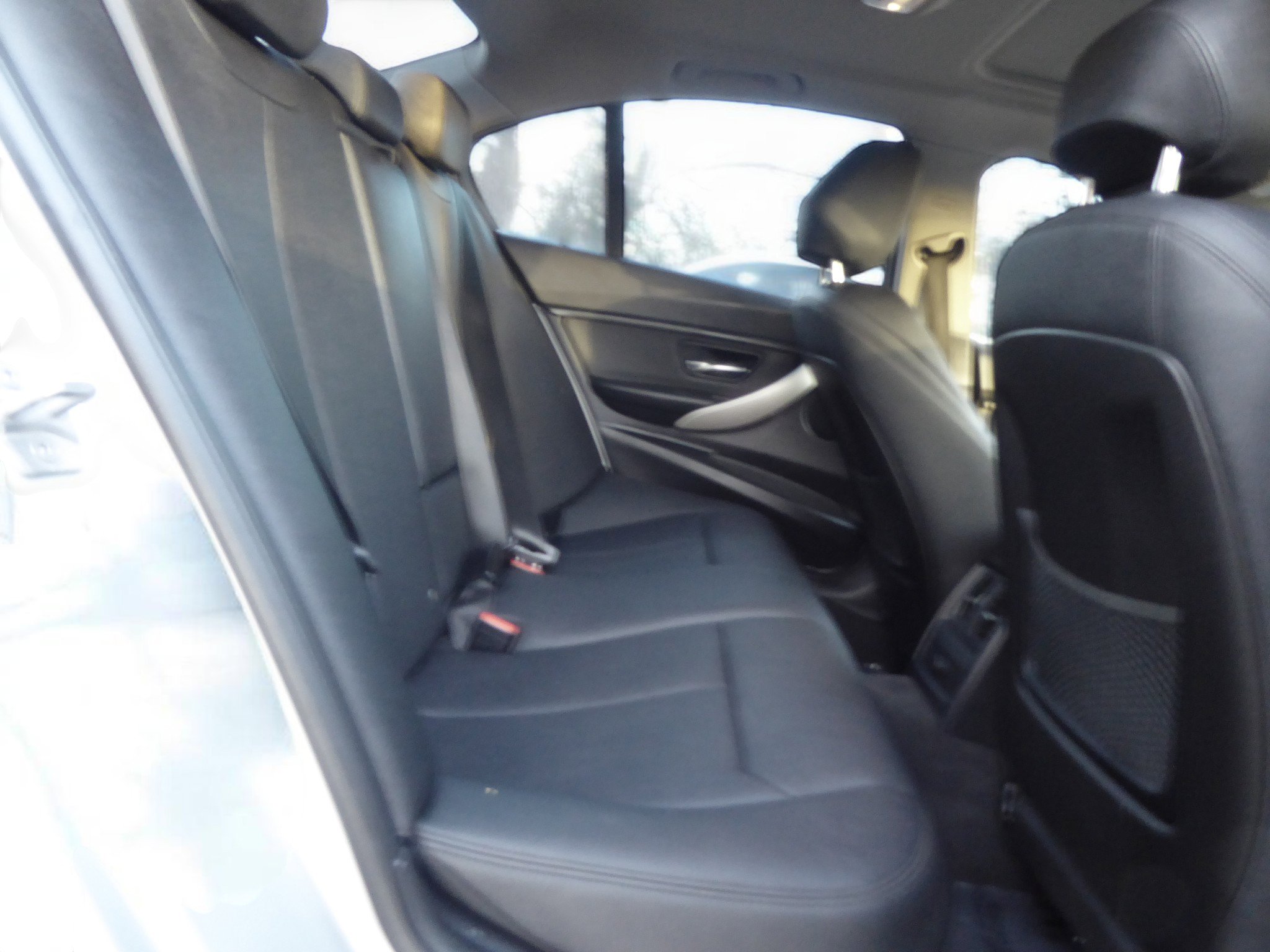 Used 2018 BMW 320i xDrive Sedan image 15