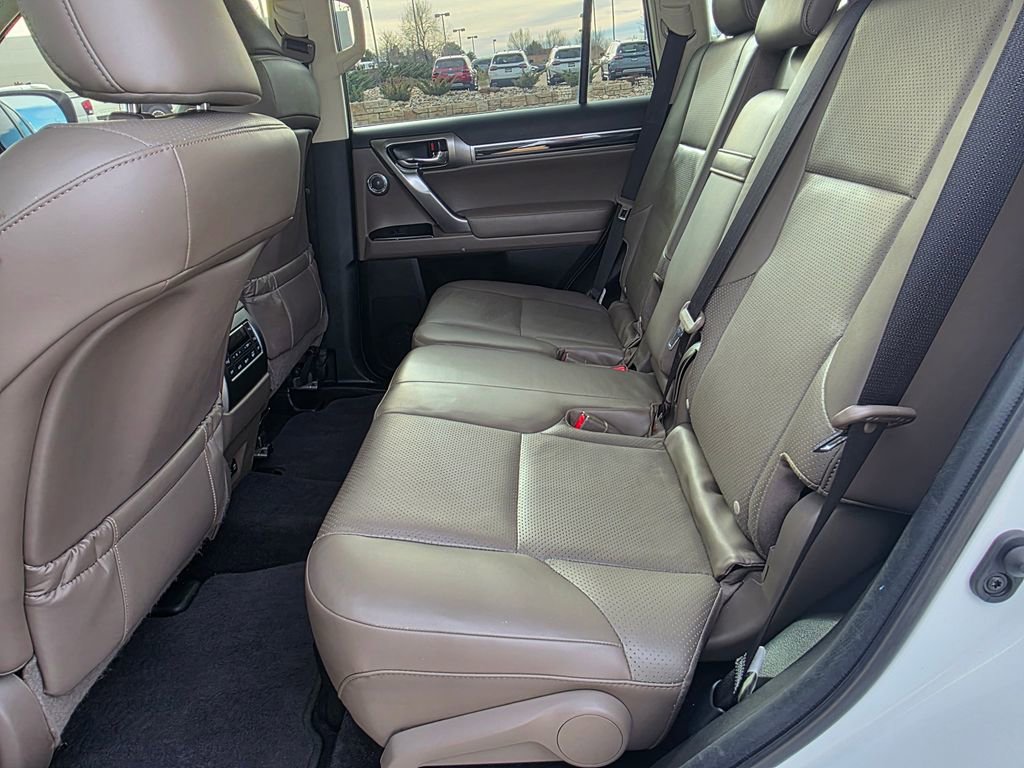 Used 2022 Lexus GX 460 Luxury image 25