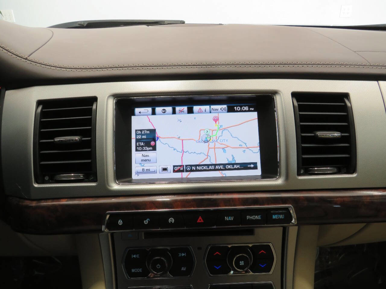 Used 2013 Jaguar XF 3.0 image 20