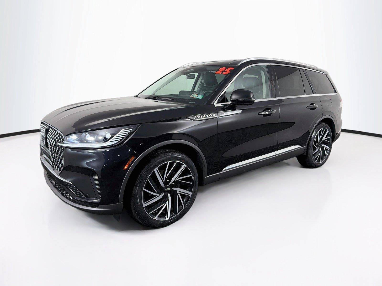 Used 2025 Lincoln Aviator Reserve w/ Equipment Group 201A AWD/4WD image 7