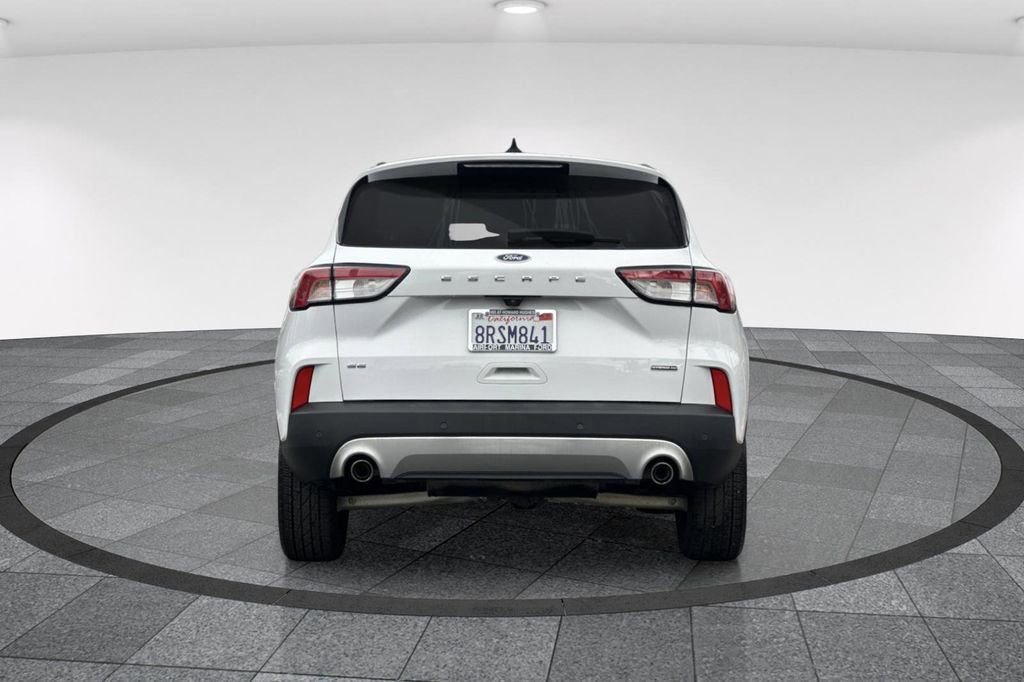 Used 2020 Ford Escape SE Sport image 6