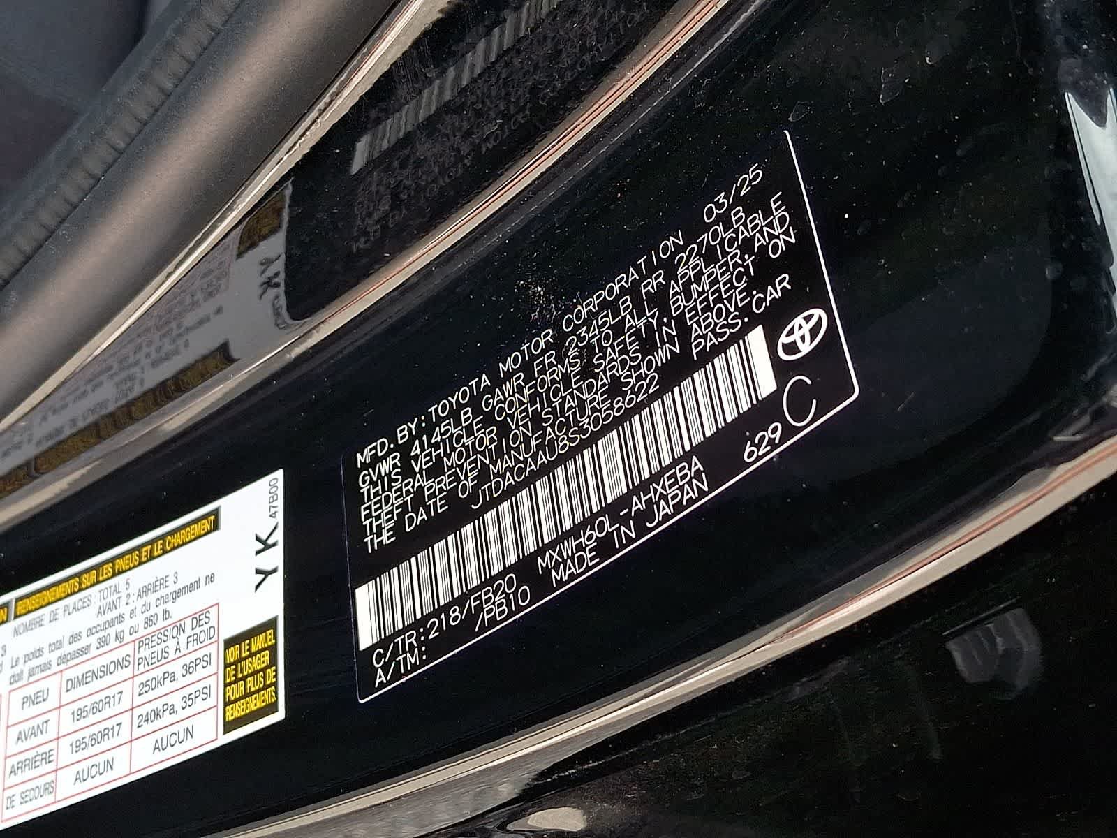 Certified 2025 Toyota Prius LE FWD image 30