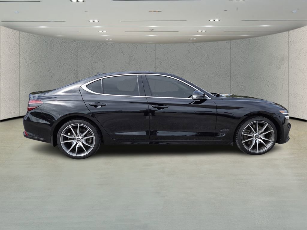 Used 2023 Genesis G70 3.3T image 2