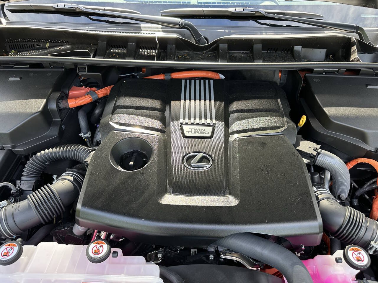 Used 2026 Lexus LX 700h Luxury AWD/4WD image 27