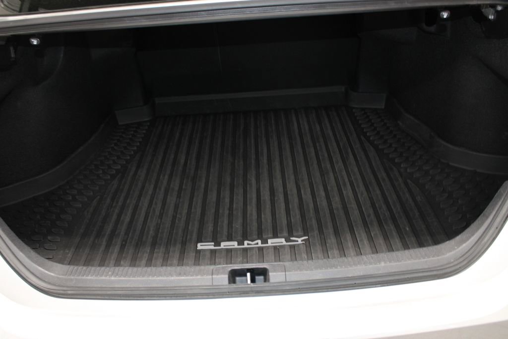 Used 2022 Toyota Camry LE FWD image 24