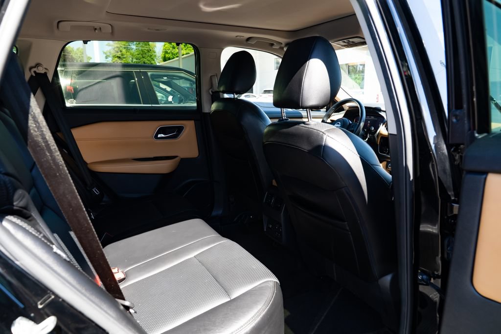 Used 2023 Nissan Rogue Platinum w/ Platinum Premium Package AWD/4WD image 23