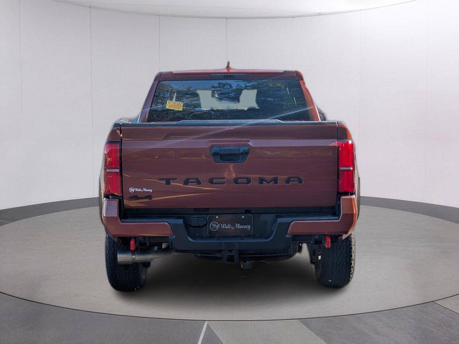Used 2025 Toyota Tacoma TRD Off-Road AWD/4WD image 4