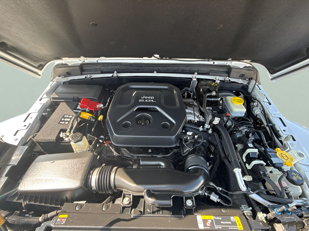 Used 2021 Jeep Wrangler Unlimited Sahara AWD/4WD image 13