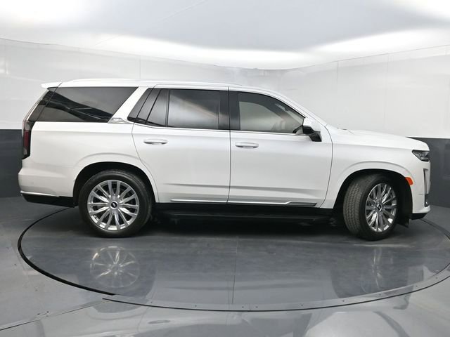 Used 2024 Cadillac Escalade Premium Luxury w/ Performance Package image 2
