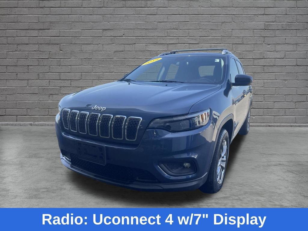 Used 2019 Jeep Cherokee Latitude Plus w/ Cold Weather Group AWD/4WD image 3