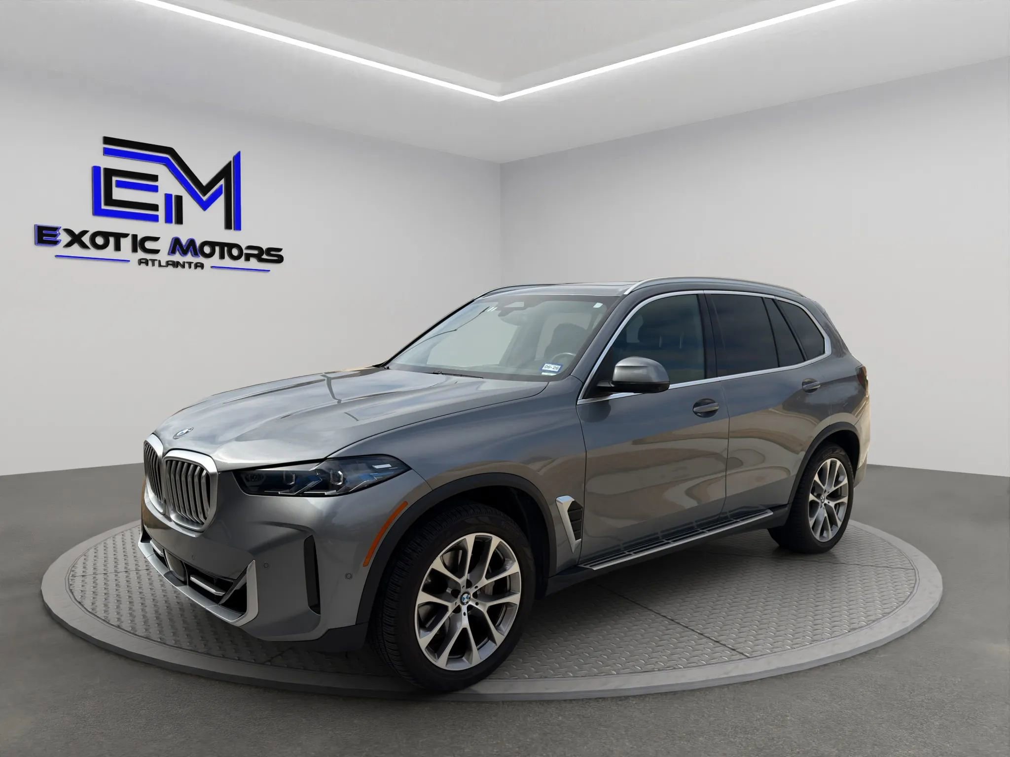 Used 2024 BMW X5 sDrive40i w/ Premium Package RWD image 1