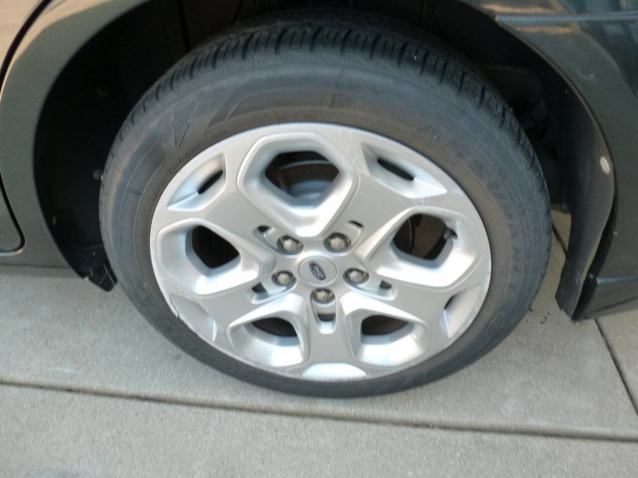 Used 2010 Ford Fusion SE FWD image 15