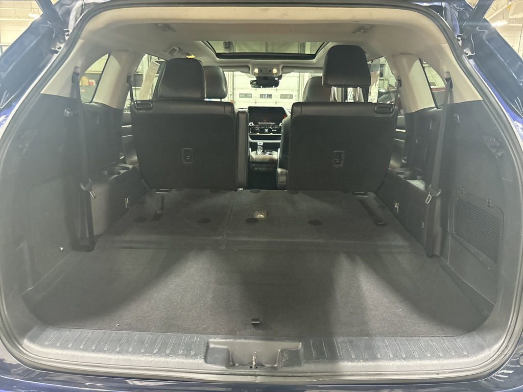 Used 2022 Toyota Highlander Platinum image 22