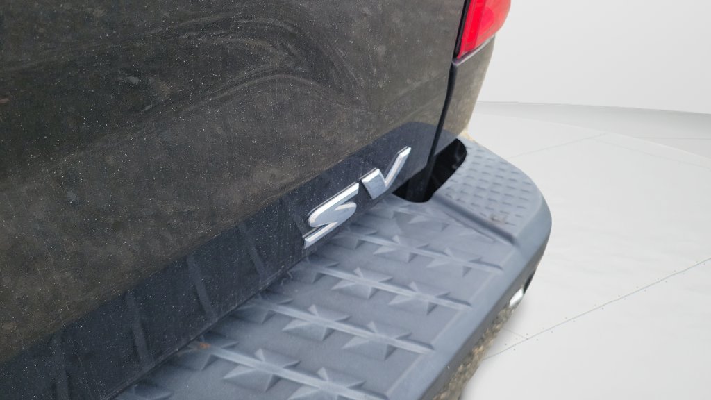 Used 2018 Nissan Titan SV w/ SV Convenience Package RWD image 11