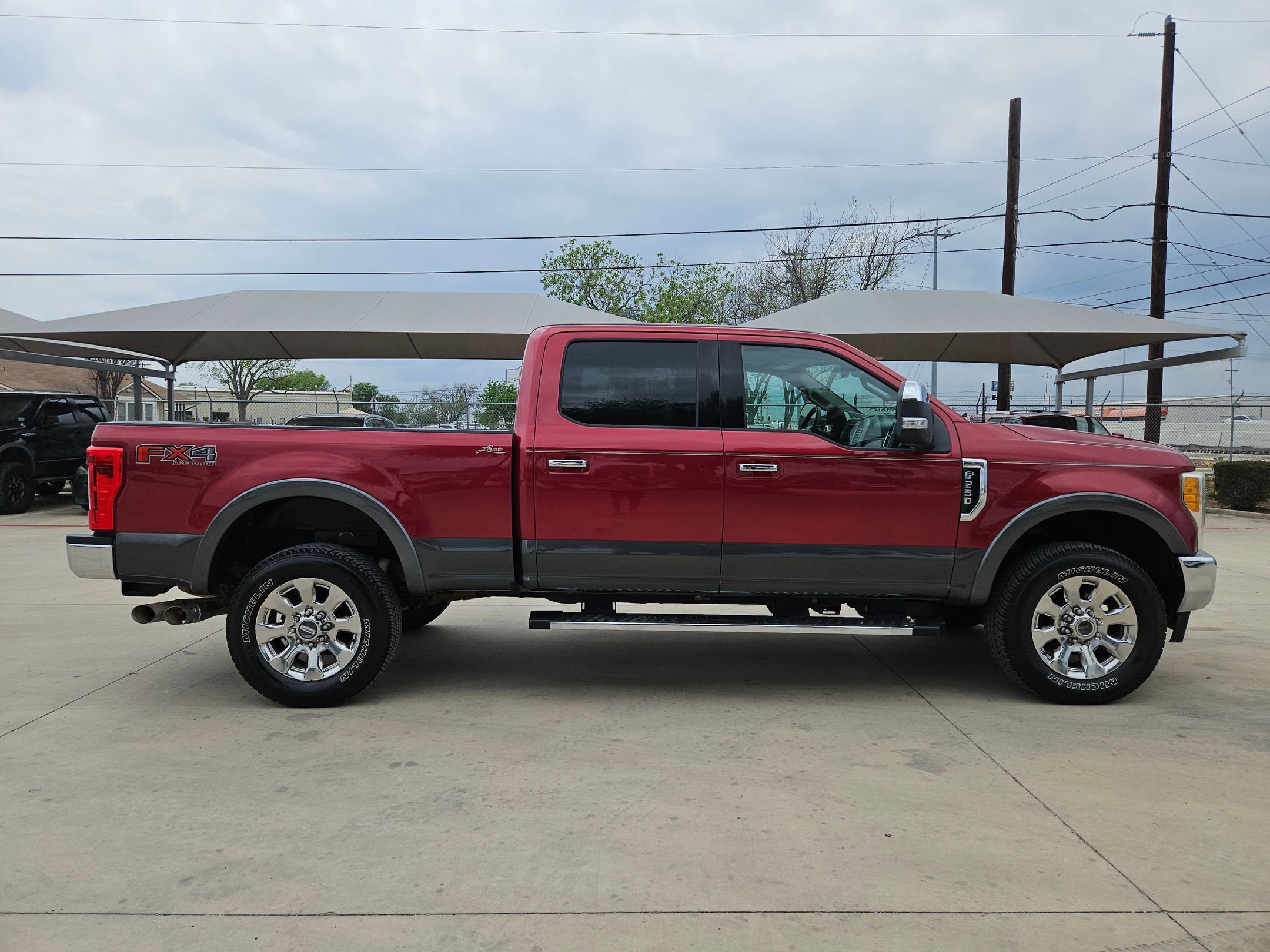 Used 2017 Ford F250 Lariat w/ Lariat Ultimate Package AWD/4WD video 2