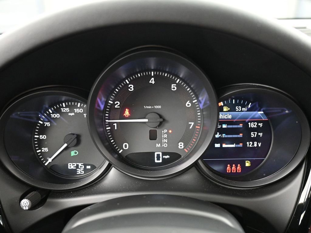 Certified 2025 Porsche Macan image 19