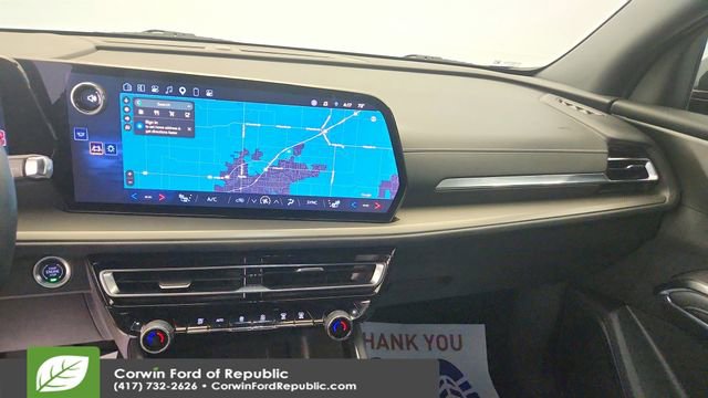 Used 2025 Chevrolet Traverse LT w/ Midnight/Sport Edition image 18