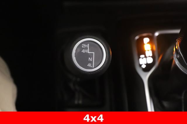 Used 2022 Jeep Wrangler Unlimited Sahara w/ Cold Weather Group AWD/4WD image 24
