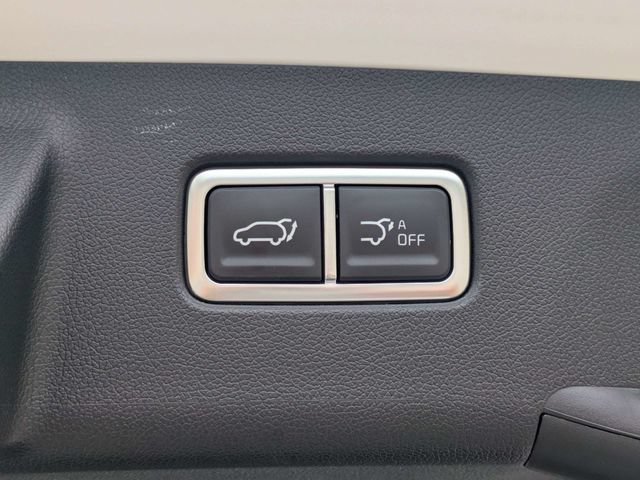 Used 2026 Kia Sorento SX Prestige w/ Olive Brown Leather Package AWD/4WD image 13