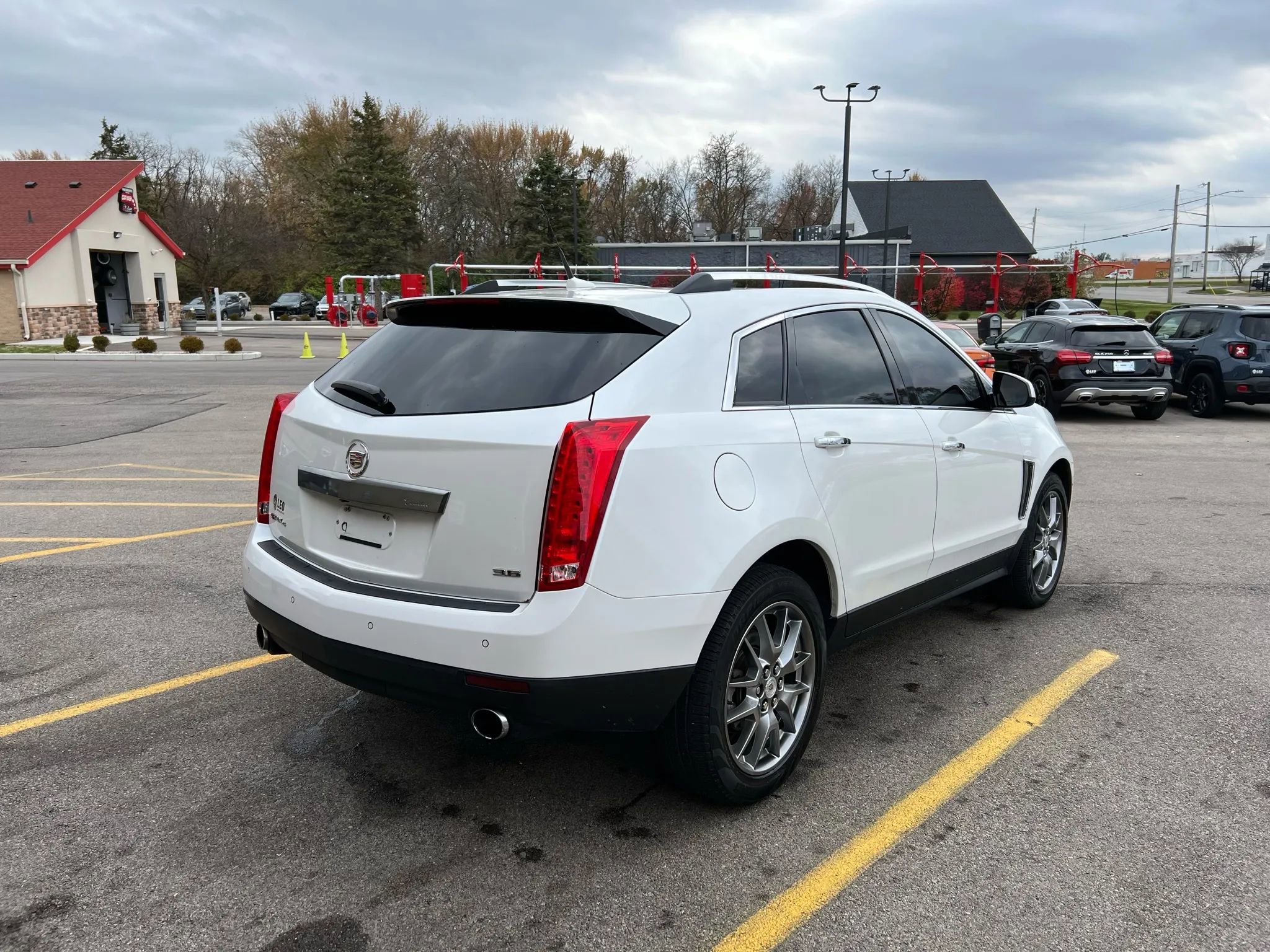 Used 2013 Cadillac SRX Premium image 5