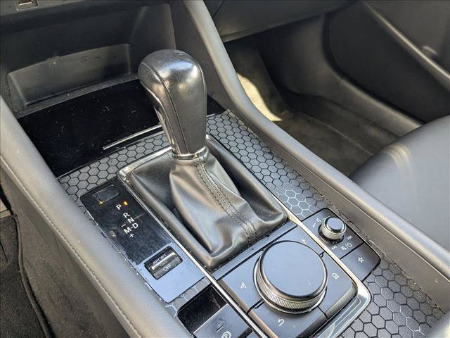 Used 2019 MAZDA MAZDA3 Hatchback w/ Preferred Package FWD image 11