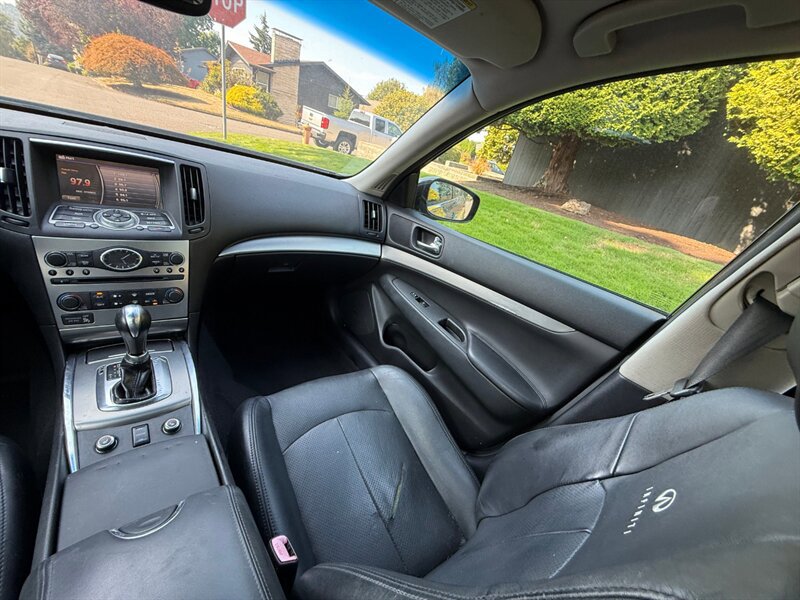 Used 2013 INFINITI G37 x w/ Premium Pkg AWD/4WD image 16