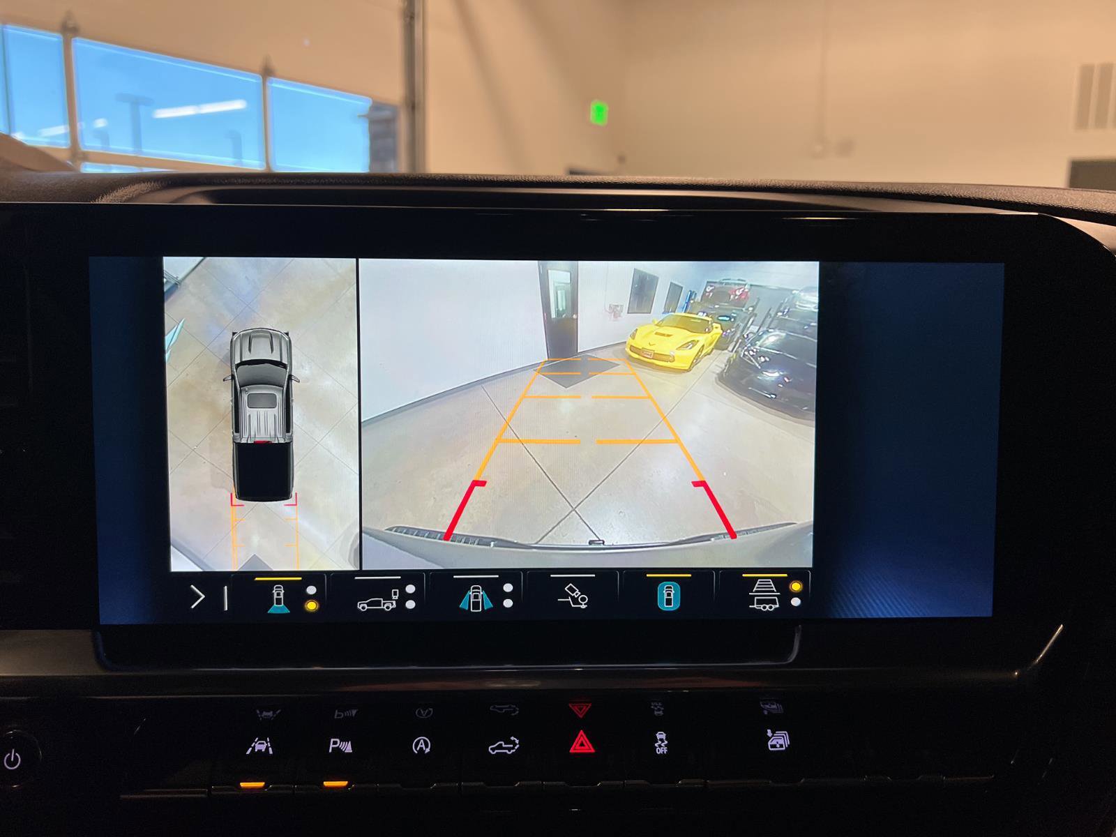 Used 2023 Chevrolet Silverado 1500 High Country w/ High Country Premium Package image 18