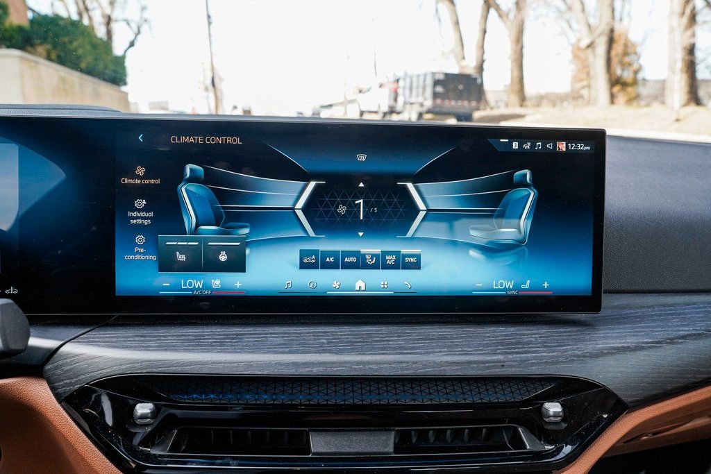 Certified 2025 BMW 430i xDrive Coupe w/ M Sport Package image 13