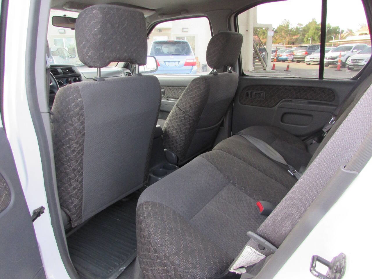 Used 2000 Nissan Xterra XE image 21