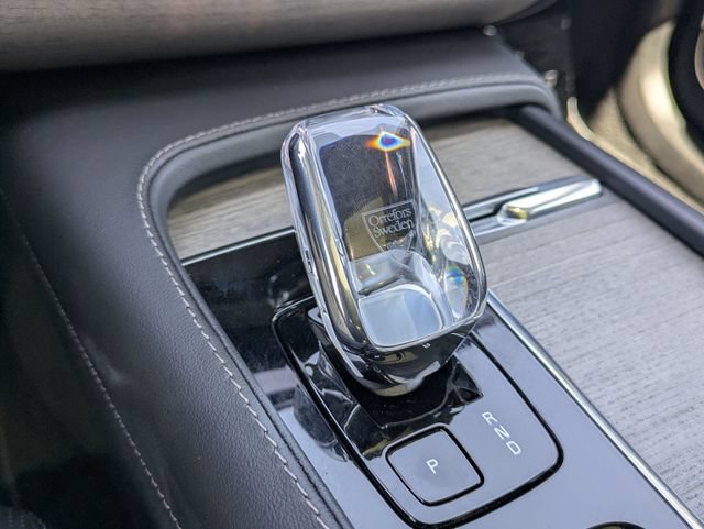 Certified 2024 Volvo XC90 B6 Ultimate w/ Lounge Package AWD/4WD image 20