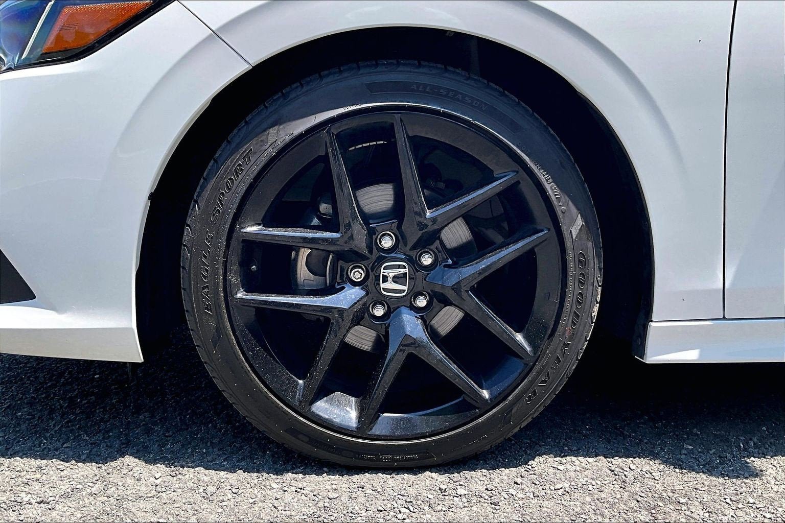 Used 2023 Honda Civic Sport image 9