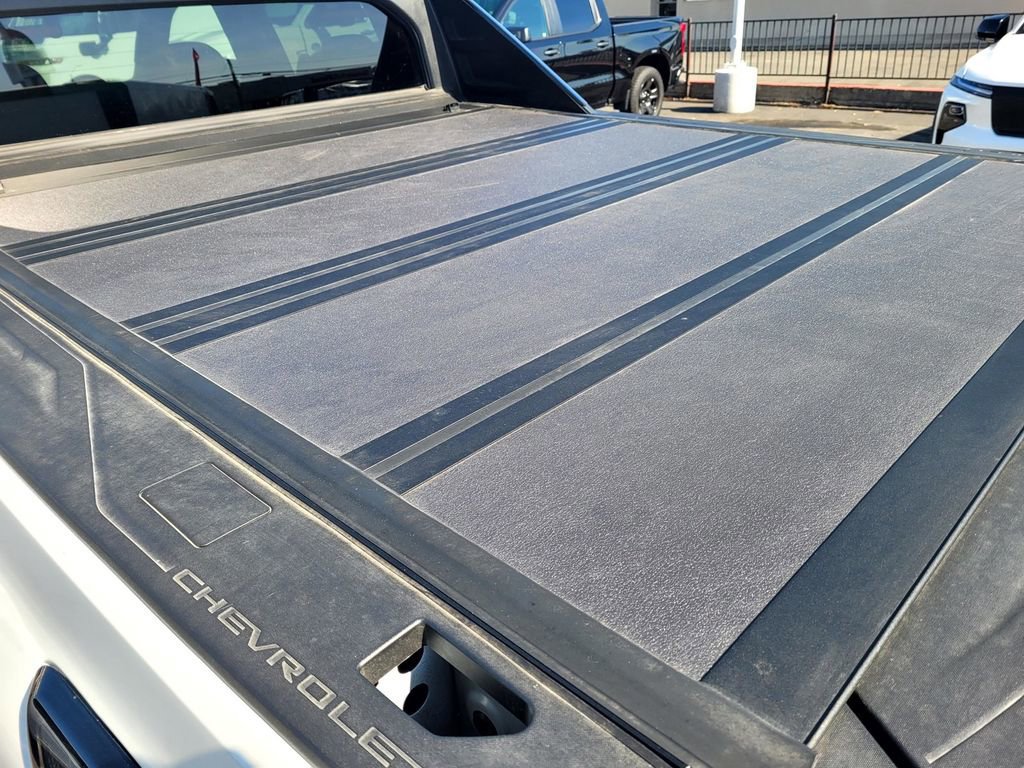 New 2025 Chevrolet Silverado EV RST image 5