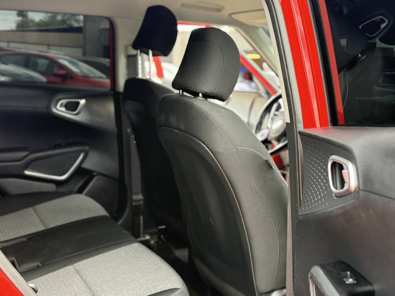 Used 2020 Kia Soul GT-Line FWD image 13