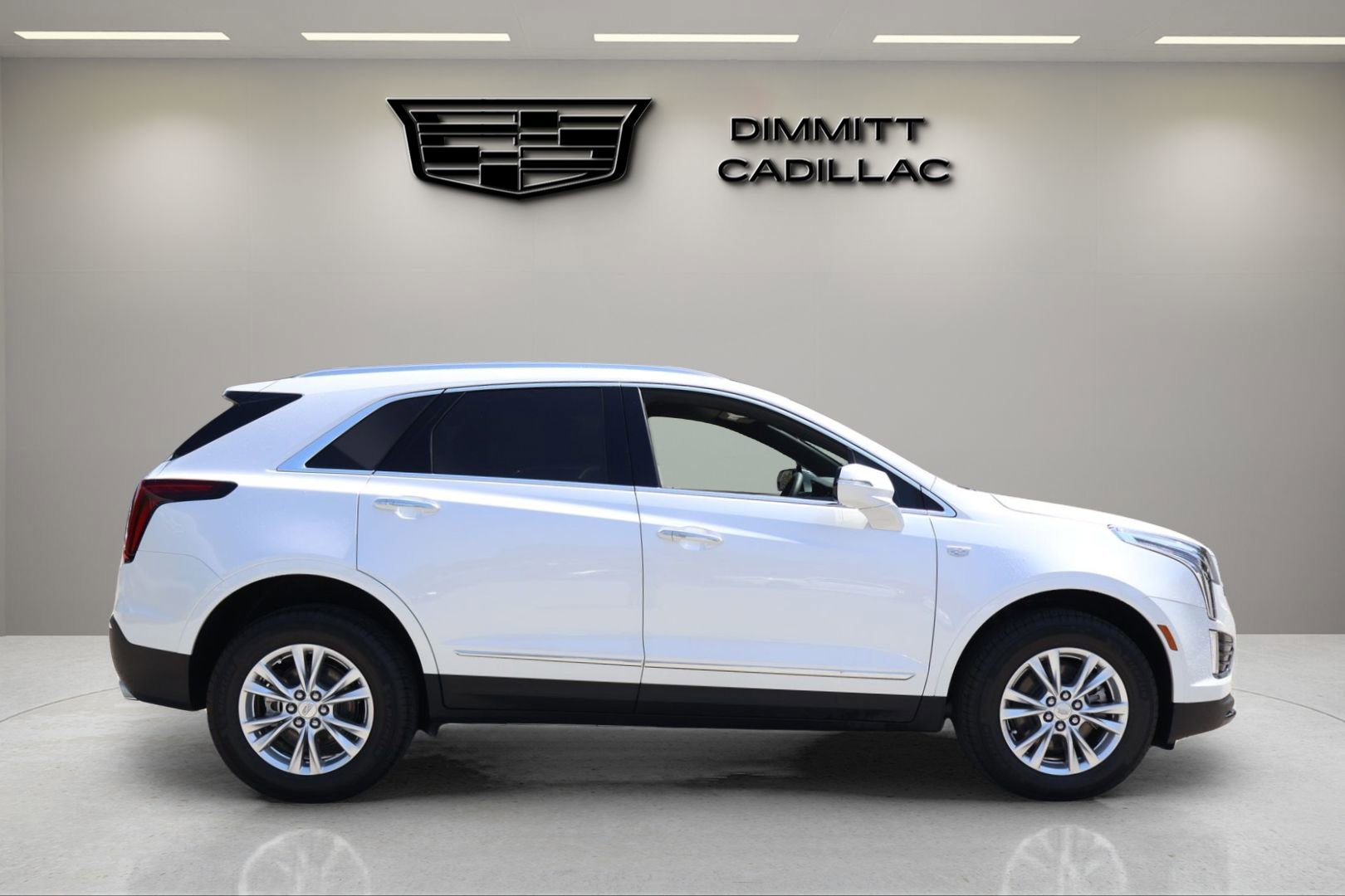 New 2026 Cadillac XT5 Luxury AWD/4WD image 6