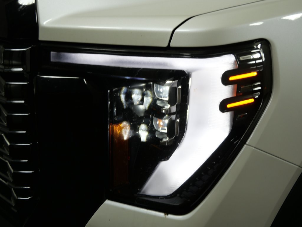 Used 2025 GMC Sierra 3500 Denali Ultimate AWD/4WD image 7
