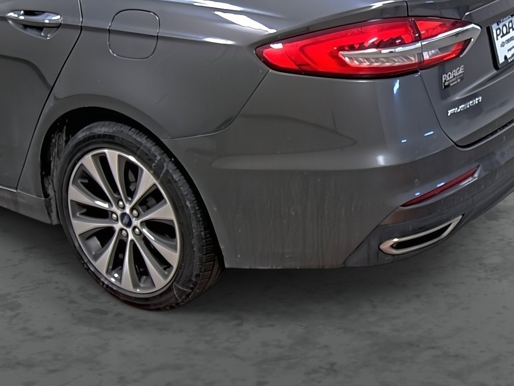 Used 2019 Ford Fusion SE image 9