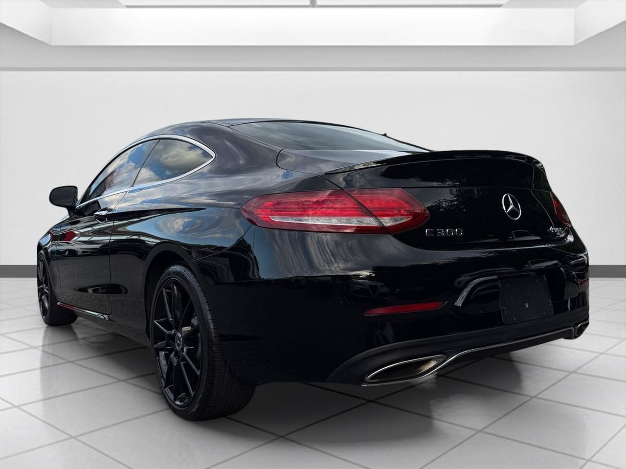 Used 2018 Mercedes-Benz C 300 4MATIC Coupe image 3