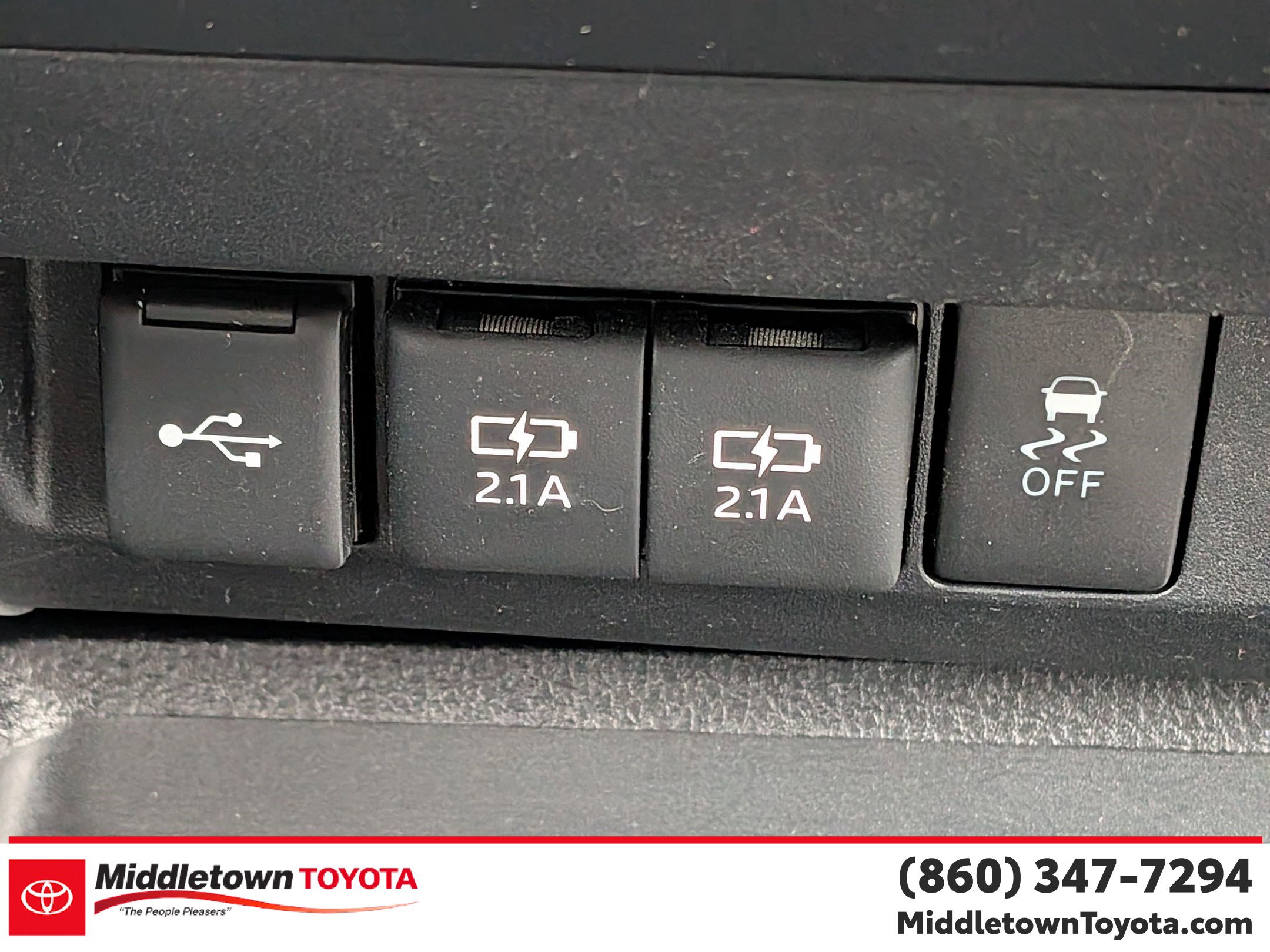 Certified 2020 Toyota Tundra Platinum image 27