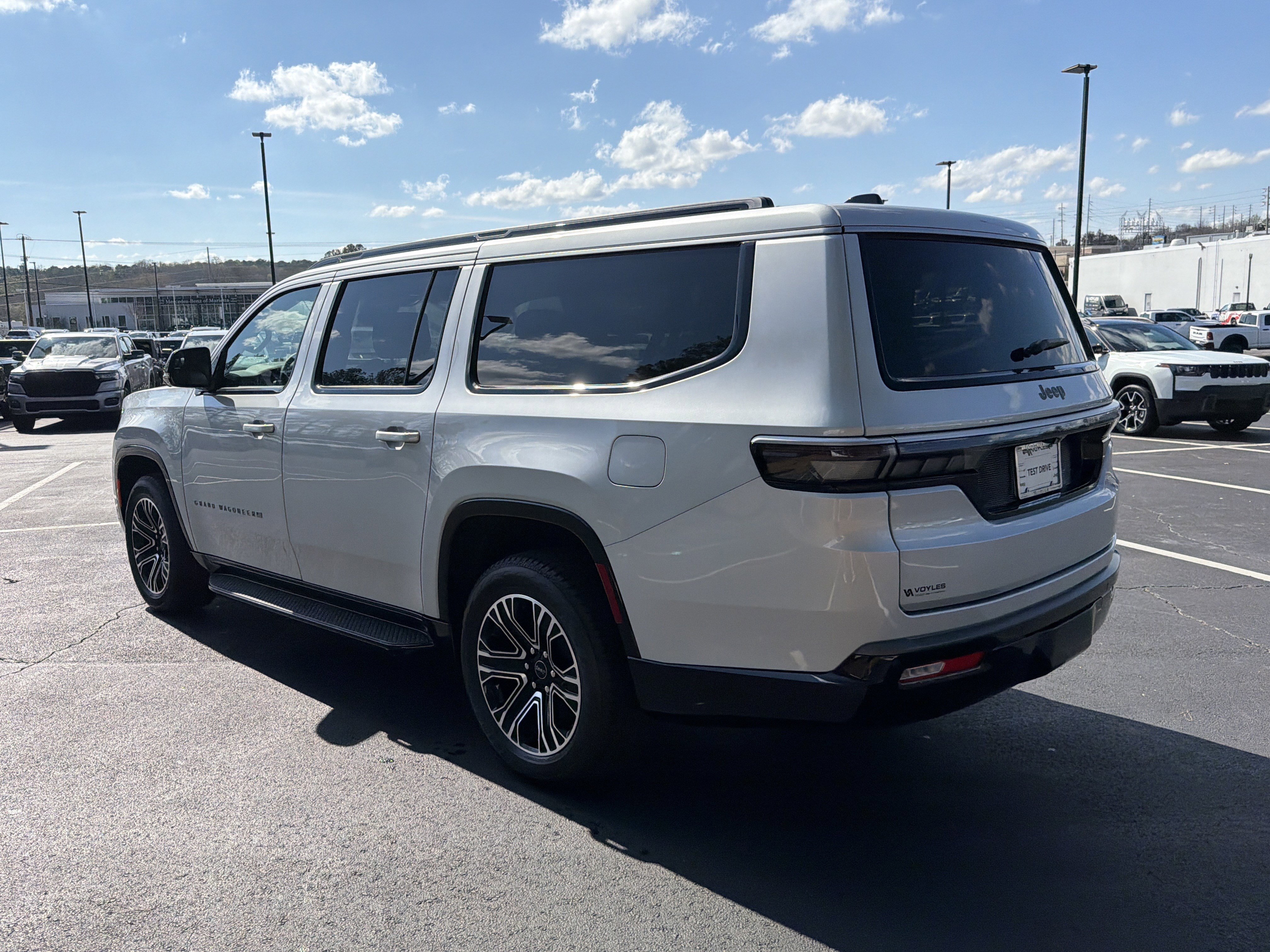 New 2026 Jeep Grand Wagoneer L 2WD image 6