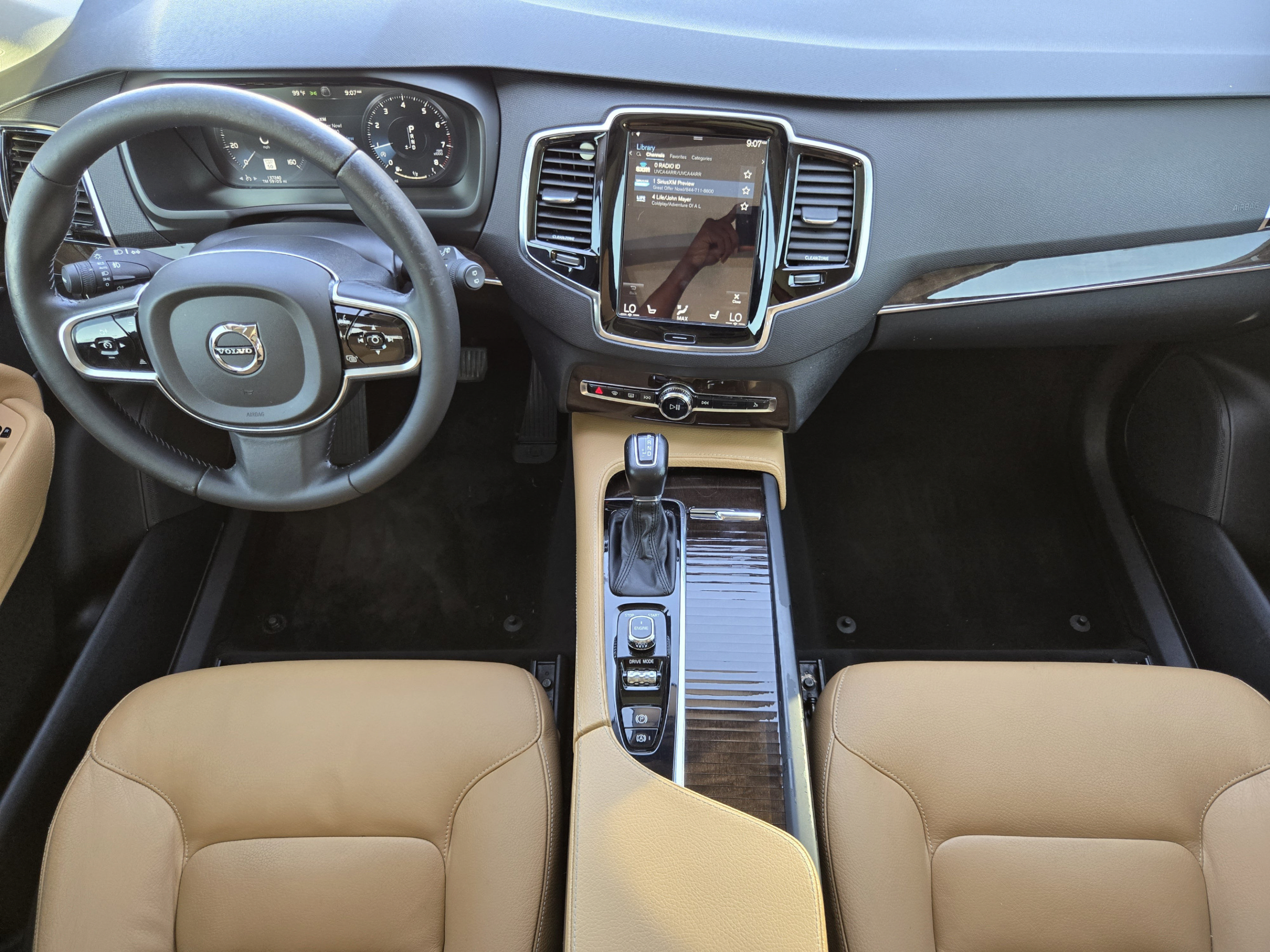 Used 2016 Volvo XC90 T6 Momentum w/ Momentum Plus Package AWD/4WD image 24