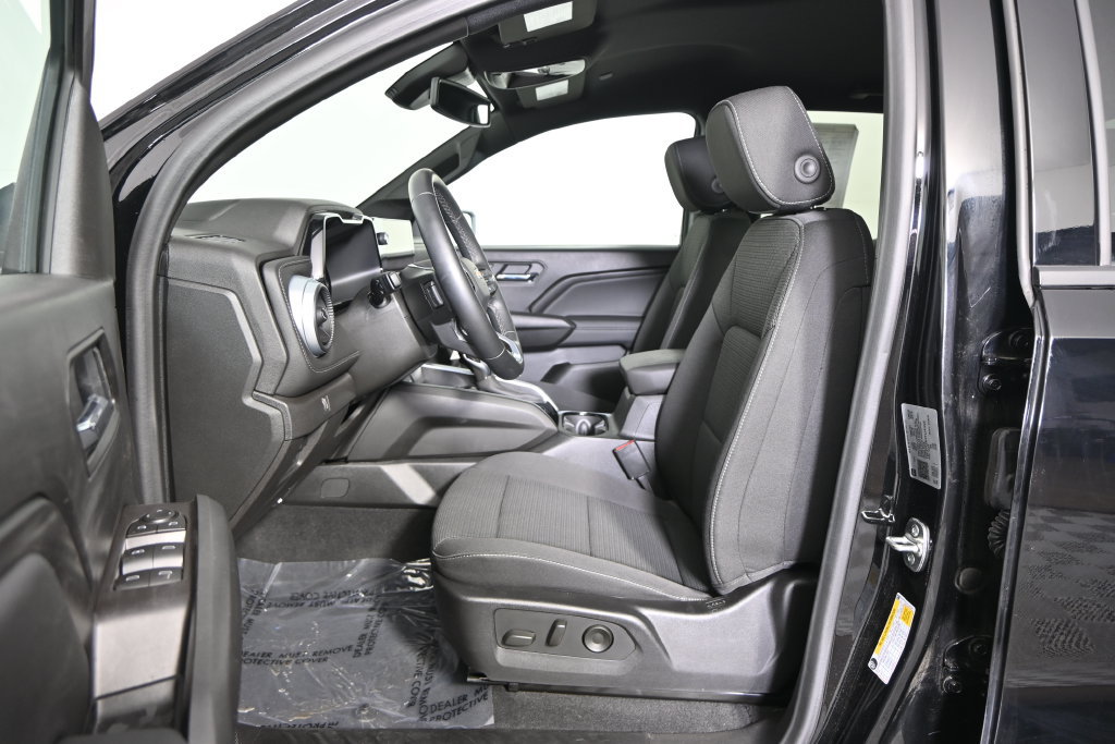 Used 2026 Chevrolet Colorado LT w/ Advanced Trailering Package AWD/4WD image 20