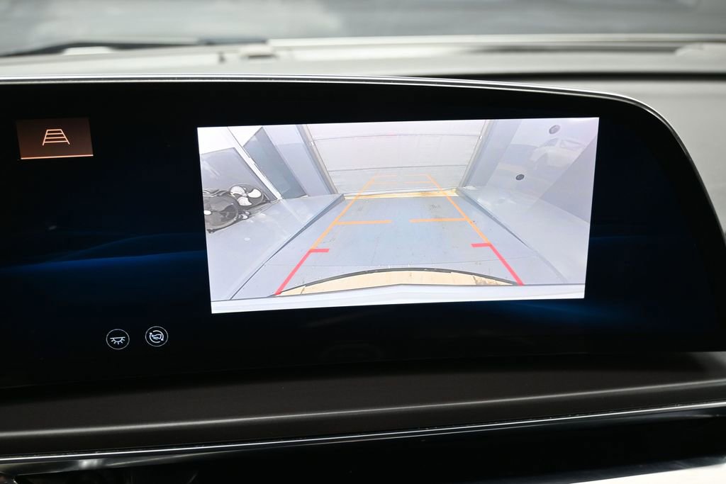 Used 2024 Cadillac Lyriq Tech RWD image 18