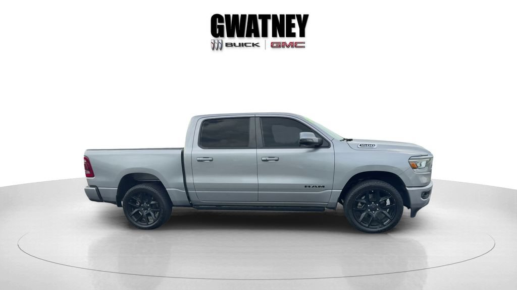 Used 2024 RAM 1500 Laramie AWD/4WD image 4