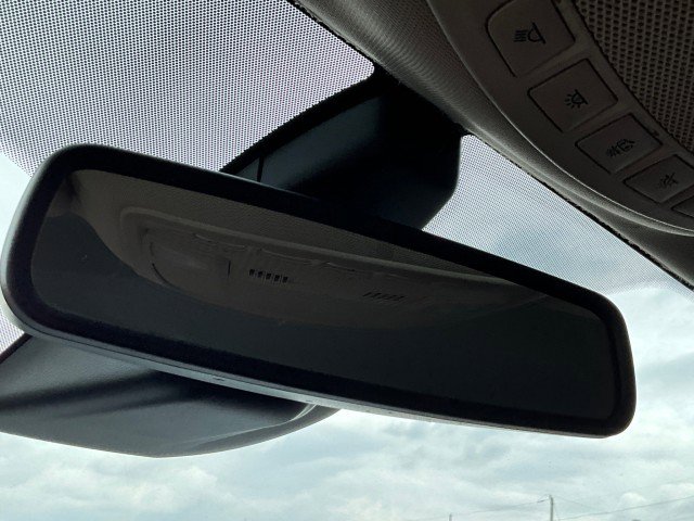 Used 2020 Ford Fusion SE image 9