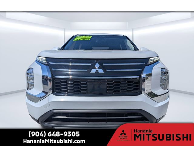 Used 2025 Mitsubishi Outlander ES image 8