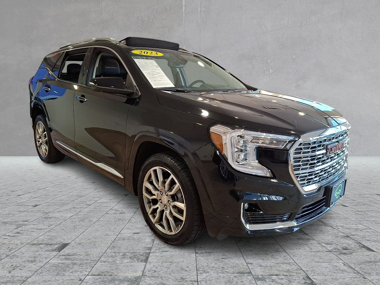 Certified 2023 GMC Terrain Denali w/ Denali Premium Package AWD/4WD image 3