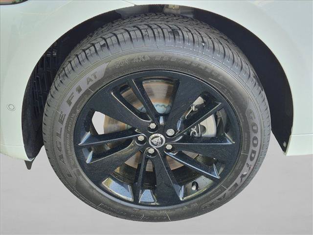 New 2026 Jaguar F-PACE R-Dynamic S AWD/4WD image 9