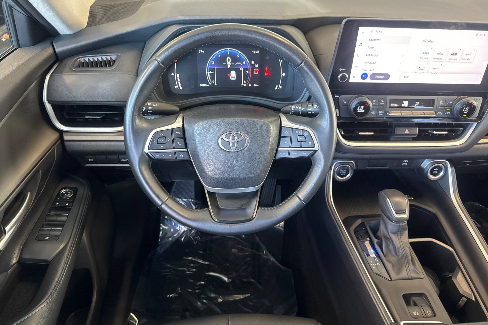 Used 2025 Toyota Grand Highlander FWD image 15
