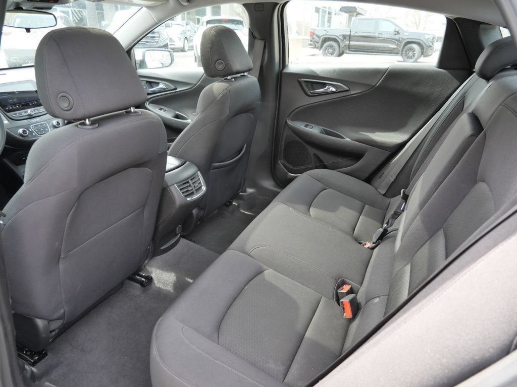 Used 2024 Chevrolet Malibu LT FWD image 25