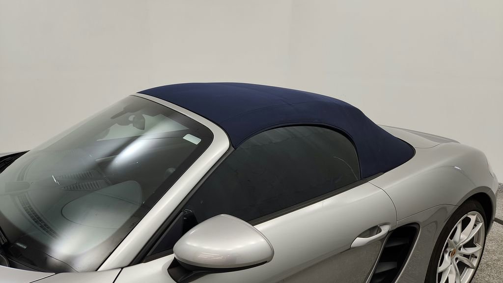 Used 2017 Porsche 718 Boxster S RWD image 13